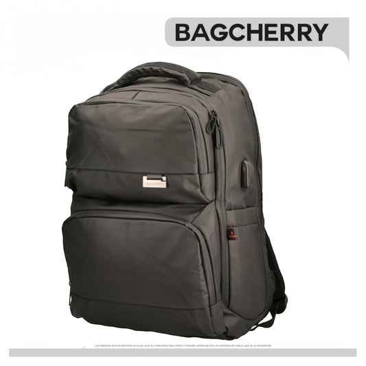 Mumma Accesorios de Moda Meridiano black laptop backpack with USB charging port and multiple storage compartments