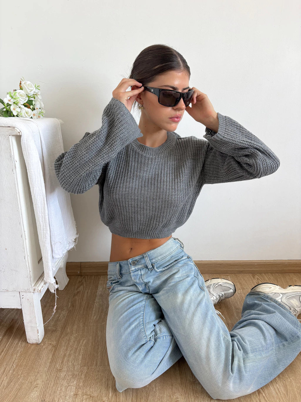 Sweater Still