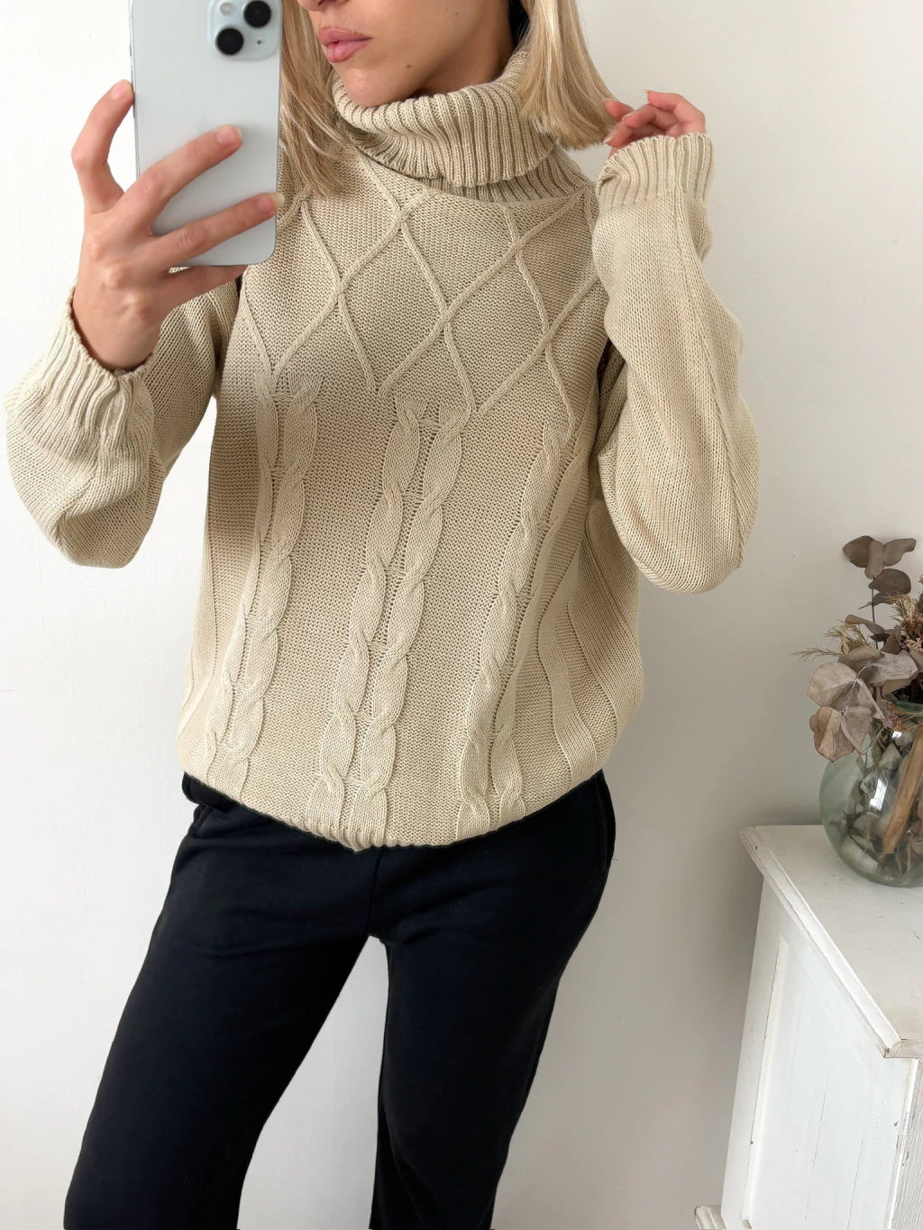 Sweater Cable