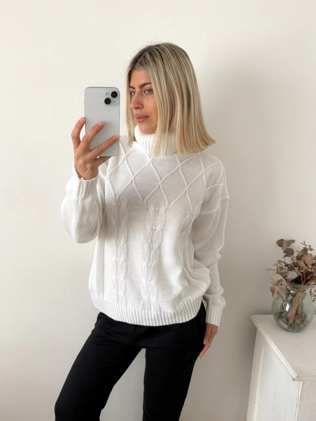 Sweater Cable
