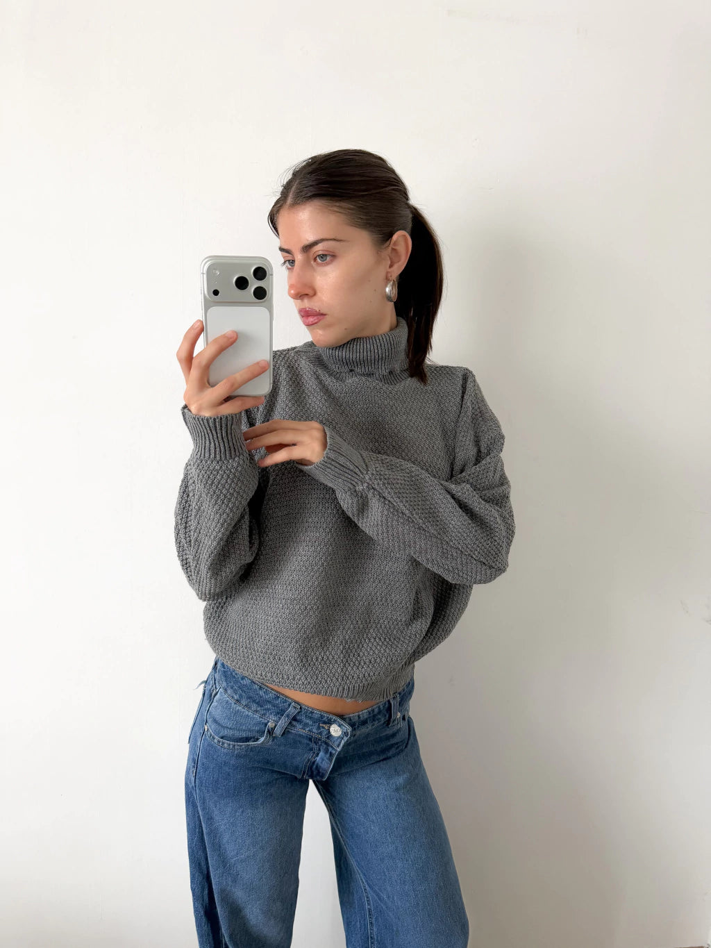 Sweater Laid Back