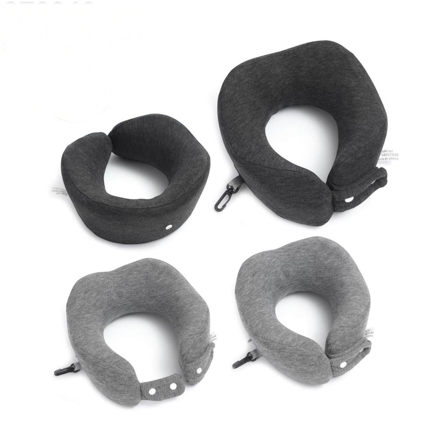 Mumma Accesorios de Moda memory foam travel neck pillows in dark grey and black with removable covers, set of 2
