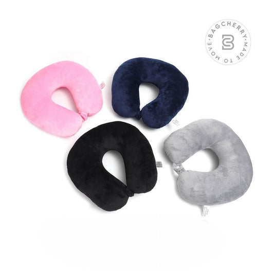 Mumma Accesorios de Moda set of 4 soft foam travel neck pillows in pink, navy blue, black, and grey with closures.